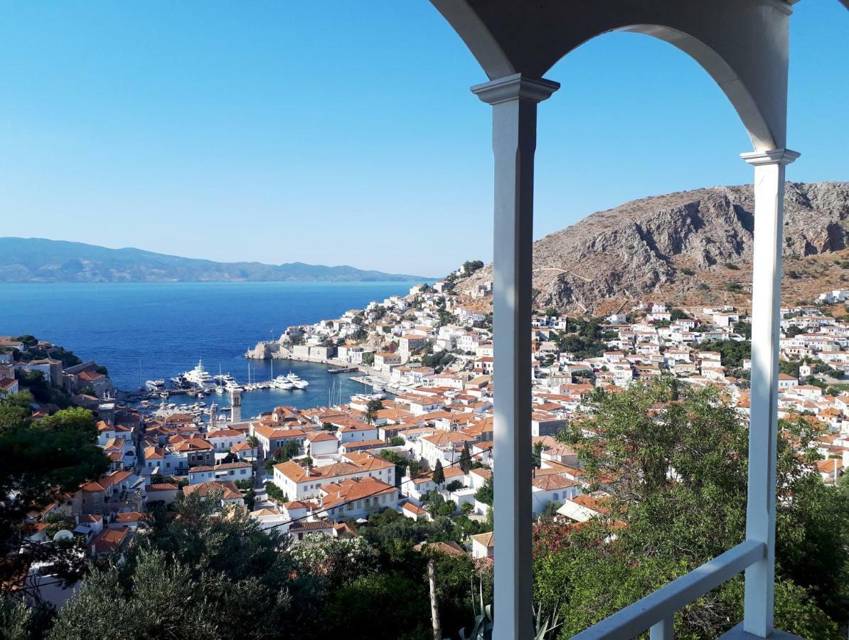 Holiday home Rallou House Hydra *